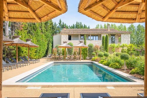 La Bastide des Jardins Provencal Elegance Close to the Village
