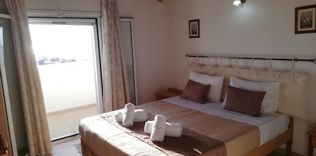 复式房, 阳台, 海景 | 免费 WiFi. Likourgos 海滩公寓