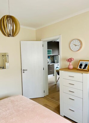 2 bedrooms, iron/ironing board, travel cot, WiFi