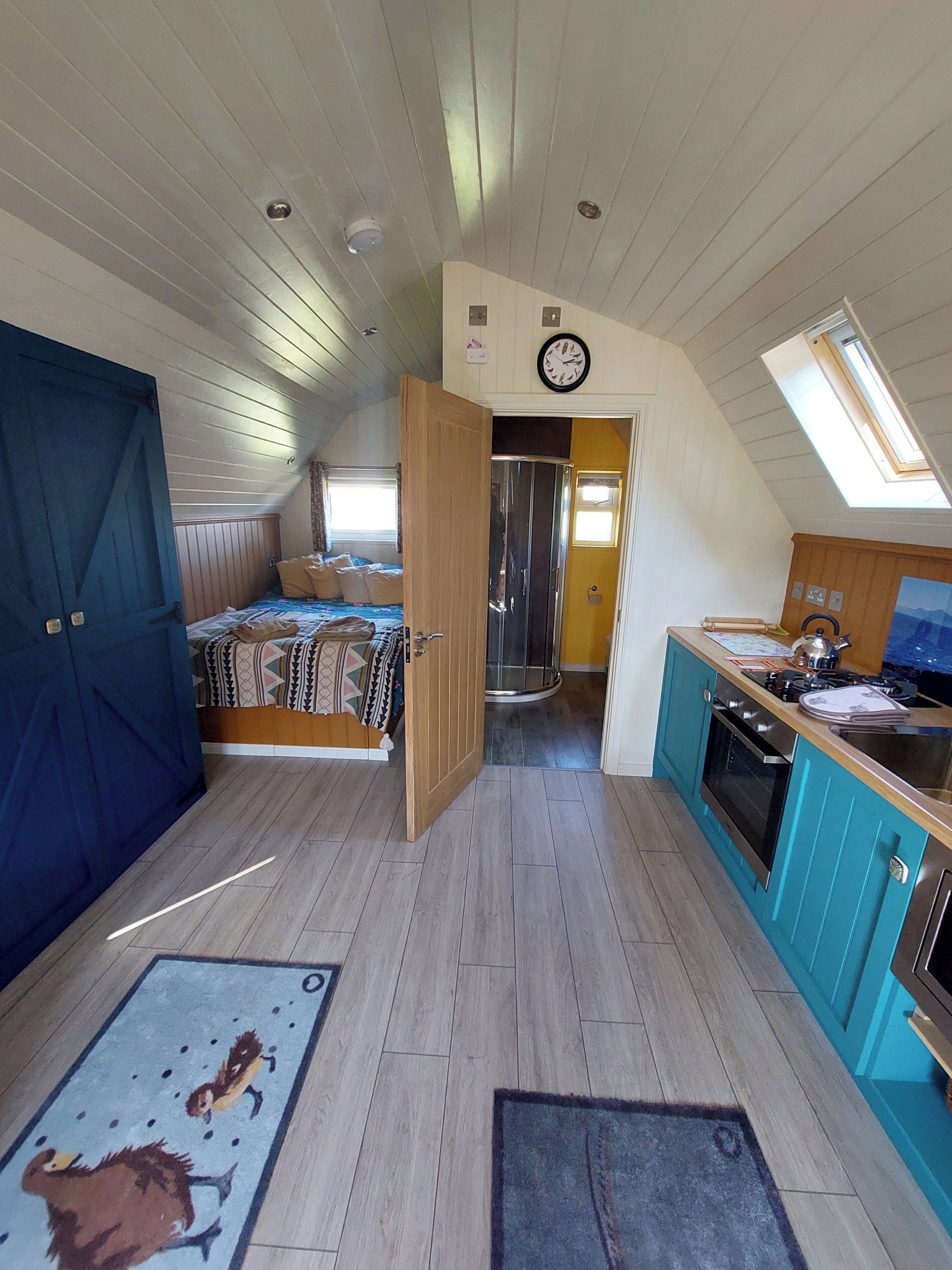 Cabin | 1 bedroom, iron/ironing board, free WiFi, bed sheets