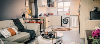 Luxurious Self-catering Apartment in Benoni With Private Entrance