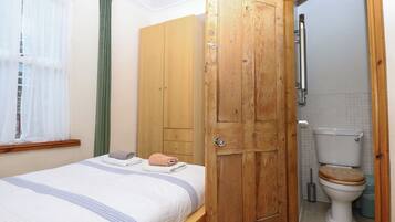 Cottage | Bathroom