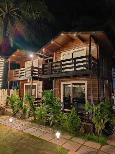 BeachWalk By FeatherTouch Hotels Resorts