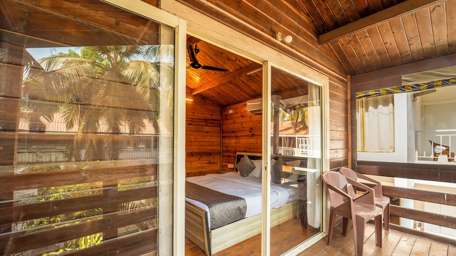 BeachWalk By FeatherTouch Hotels Resorts