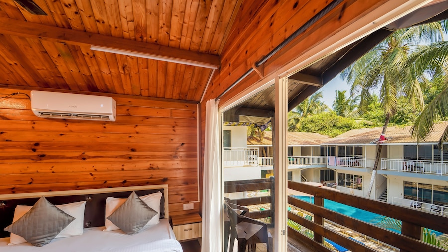 BeachWalk By FeatherTouch Hotels Resorts