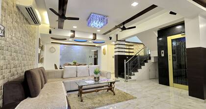 Entire 4 Bedroom Villa