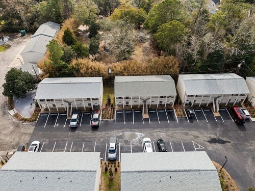 Walk to Downtown & Beach. Pool. Golf Cart Friendly