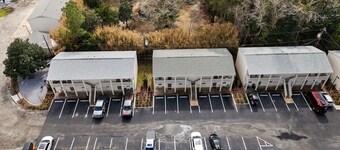 Walk to Downtown & Beach. Pool. Golf Cart Friendly