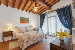 Familie huis, meerdere slaapkamers, uitzicht op gebergte (Relaxing Tuscan Country near Florence) | 1 slaapkamer, gratis wifi, beddengoed