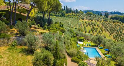 Relaxing Tuscan Country Near Florence