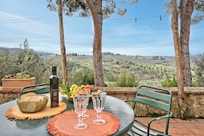 Family Apartment, Multiple Bedrooms, Mountainside (Relaxing Tuscan Terrazza near) | Outdoor dining - Relaxing Tuscan Terrazza Near Florence (Impruneta)