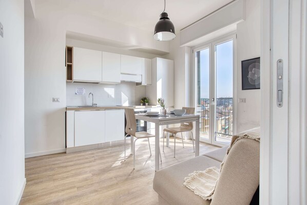 Private kitchen - Bright flat near Lambretta Park (Milan)