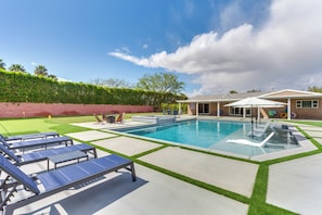 House (3 Bedrooms) | Interior - Outdoor Entertainment: Palm Springs Group Escape (Palm Springs)