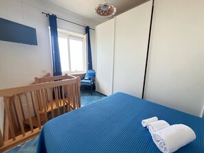 Apartment, 2 Schlafzimmer, Raucher, Balkon | 2 Schlafzimmer