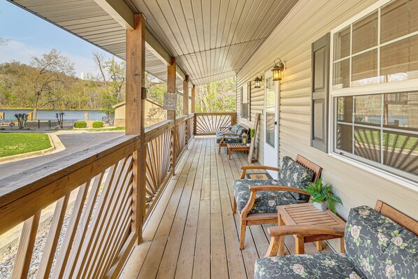 House (3 Bedrooms) | Interior - 2 Mi to Branson Landing: Quiet Home w/ Lake View (Branson)