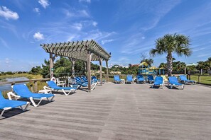Apartment (1 Bedroom) | Interior - Beach Access: Ocean-view Condo w/ Screened Balcony (Harbor Island)