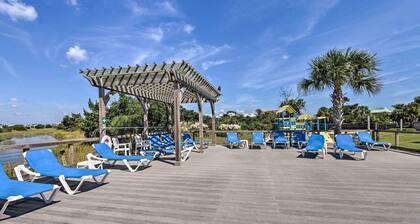 Beach Access: Ocean-view Condo w/ Screened Balcony