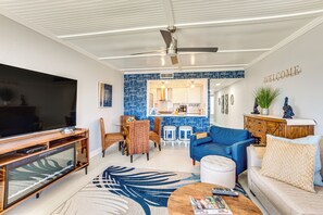 Apartment (1 Bedroom) | Interior - Beach Access: Ocean-view Condo w/ Screened Balcony (Harbor Island)