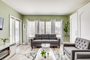 Apartment (1 Bedroom) | Interior