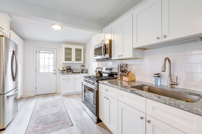 Walk to Campus & Palmer Square: Dtwn Townhome