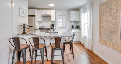 Walkable Dtwn Townhome Near Campus & Palmer Square