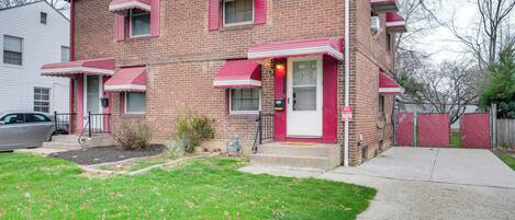 House (2 Bedrooms) | Front of property