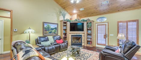 House (3 Bedrooms) | Front of property