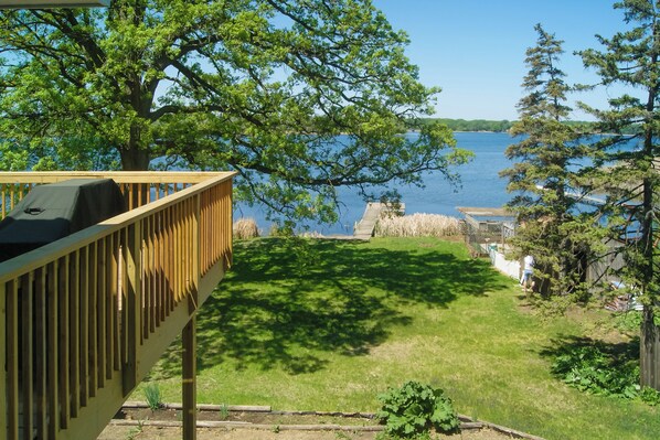 House (4 Bedrooms) | Interior - Waterfront Eagle Lake Home w/ Yard & Deck (Maple Grove)