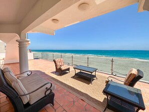 4 bedrooms - Your Beachfront Escape Close to Everything (Puerto Peñasco)