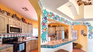 House | 4 bedrooms - Your Beachfront Escape Close to Everything (Puerto Peñasco)