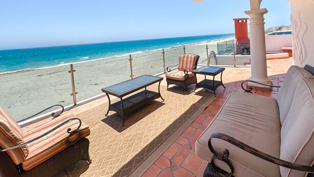 House | 4 bedrooms - Your Beachfront Escape Close to Everything (Puerto Peñasco)