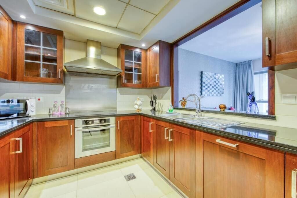 Apartment, Balcony | Private kitchen