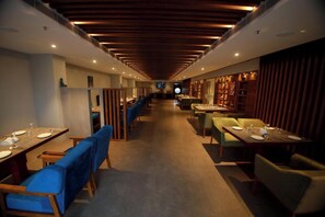 Restaurant - Ambal Regency  (Mukundapuram)