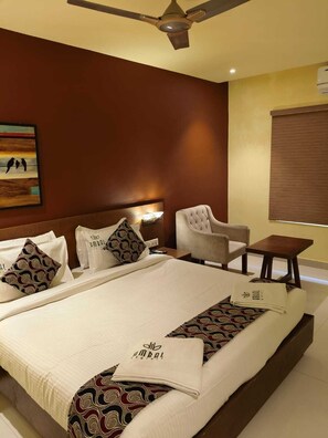 Bureau, Wi-Fi gratuit, draps fournis