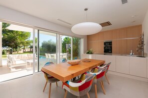 Casa, para fumadores | 3 habitaciones 
