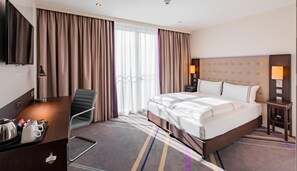 Soundproofing, free WiFi, bed sheets - Premier Inn Frankfurt Messe (Frankfurt)