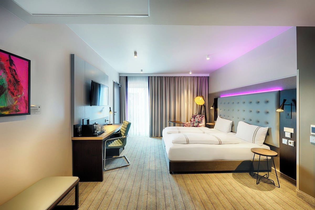 Sistema de insonorización, wifi gratis y ropa de cama 
