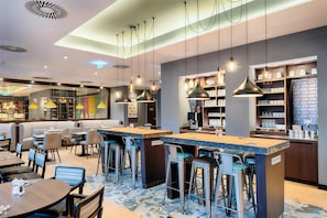 Morgenmadsbuffet hver dag (17.9 EUR pr. person)