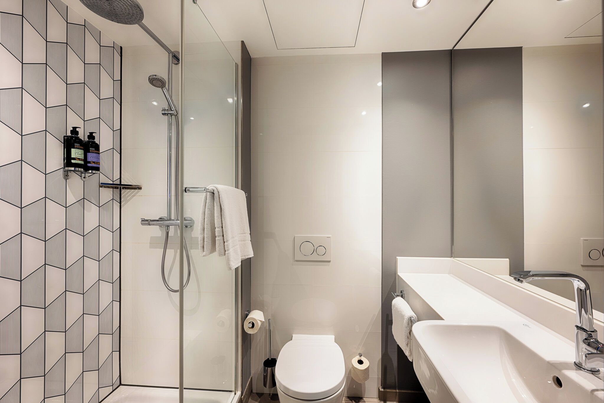 Photo - Premier Inn Düsseldorf City Friedrichstadt