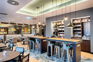 Frukostbuffé varje dag (EUR 17.9 per person)