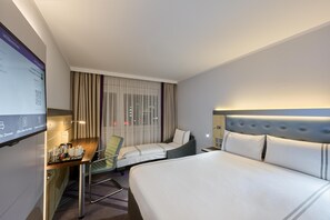 Habitación triple familiar | Sistema de insonorización y wifi gratis