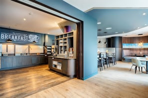 Daily buffet breakfast (EUR 17.9 per person)