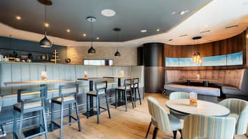 Daily buffet breakfast (EUR 17.9 per person)