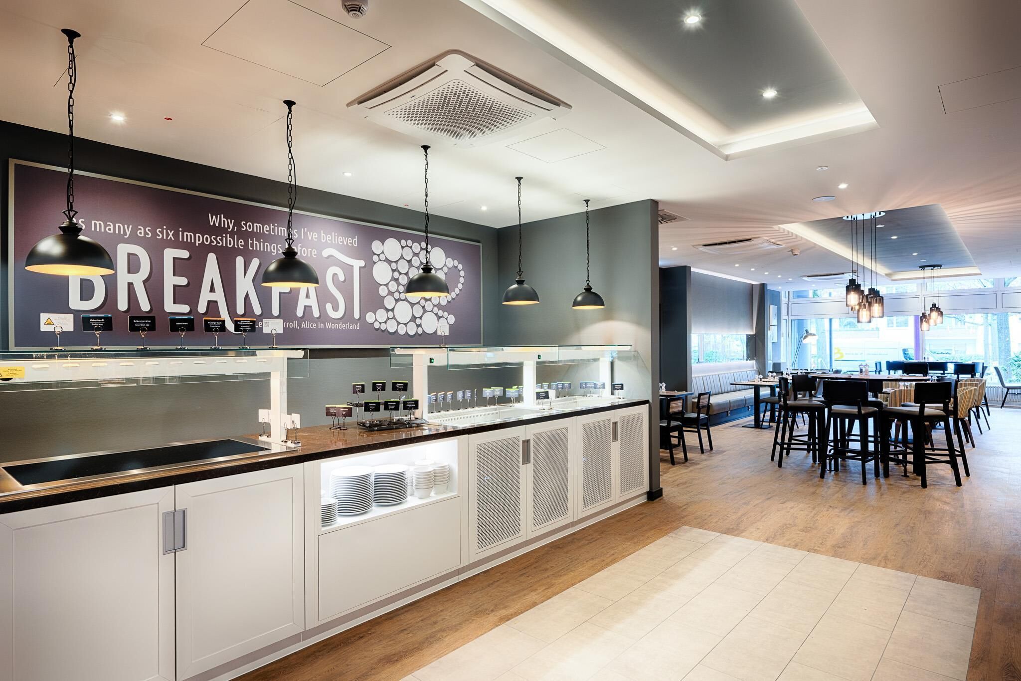 Daily buffet breakfast (EUR 17.9 per person)