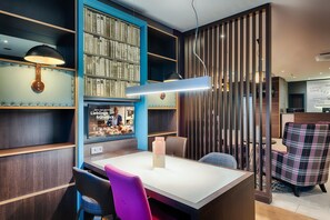 Business center - Premier Inn Berlin City Süd (Berlin)