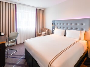 Standard Double Room | Kalis bunyi, seterika/papan seterika, Wi-fi percuma, cadar katil 