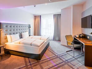 Chambre avec lits jumeaux, douche accessible en fauteuil roulant | 1 chambre, chambres insonorisées, Wi-Fi gratuit