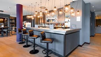 Bar (in der Unterkunft)