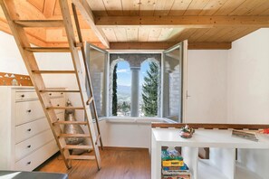 Chalet de luna de miel, varias habitaciones, junto a la montaña (Mille Colline la Torre) | Interior
