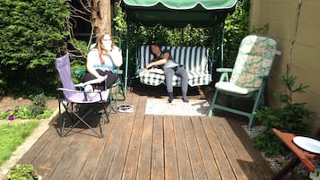 Asrama Umum, 2 kamar tidur, Boleh Merokok | Teras/patio